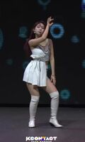 EVERGLOW - Sihyeon