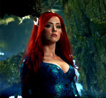 Amber Heard tits in Aquaman 💦