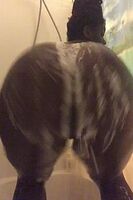 lemme fck you in the shower