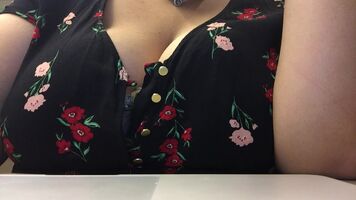You didn’t think I wasn’t going to christen my new cubicle, did you? 😋💞