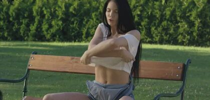 [/r/NSFW_5seconds] The famous freeuse bench
