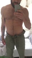I made a pair of trousers that I’m proud of, so have a happy bulgy reveal!
