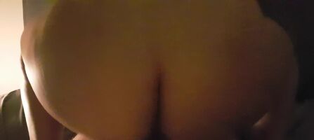 I think y'all enjoy watching cu dripping out of a freshly ucked pussy