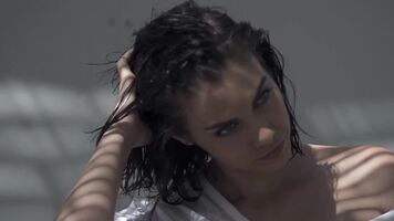 If only Lauren Cohan would have acted as sultry as she was there for the Walking Dead...