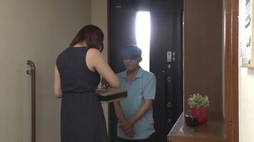 Nanami Matsumoto | Seducing The Pizza Man