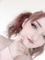 Lemme be your sweet little waifu