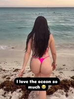 Mandy looking 🔥🔥 at the beach