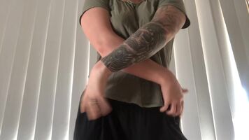 A cheeky on/off gif for you all, happy Tuesday 😏