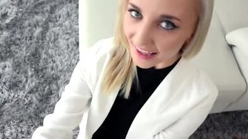 Jade Amber - Hot blonde PropertySex