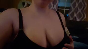 Horny with my new milky mom tits. Lots of sexy vids/pics and available for playing. Add me on and OnlyFans @happigirlie.