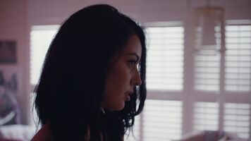 The other nudity from Euphoria S01E01, Alexa Demie, by definition a nice case of juxtaposition.