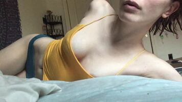Teasing you after my shower 😉😚