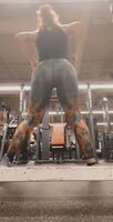Daily squats are a must amirite?💦💦