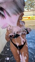 Having fun at the carwash [GIF]