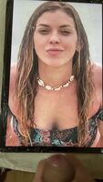 My friend asked me to tribute her new vacation photo. Yould she like my cum ropes?