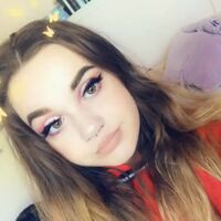 me after my braces were about to be taken off :) figured someone should enjoy this! ⛓💓