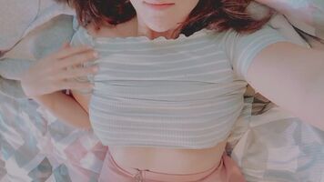 Snap: Alittlecutiexx 😇 Come playyy~