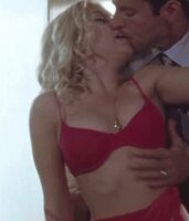 Wanna grab Scarlett Johansson's tits from behind.