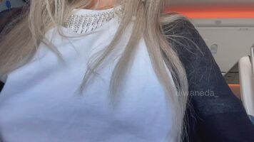 Tits at high altitude [GIF]