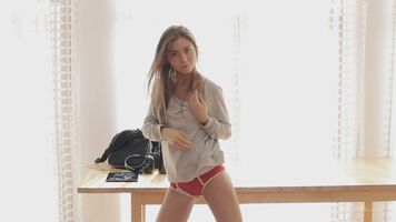 Guerlain (aka Lily Chey) - Staying Fit