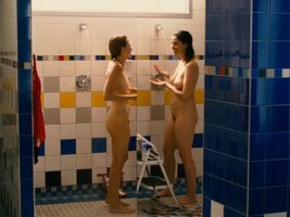 Michelle Williams in the shower with Sarah Silverman