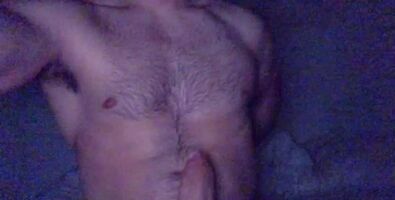 Anyone got an itch on the inside of their bellybutton that they need me to scratch? 🍆