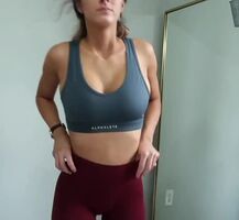 Hard to concentrate on her butt with a face like that