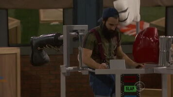 Big Brother 19 - Raven Walton Cleavage