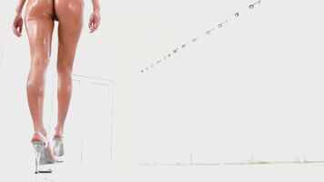 Blonde Emma Hix Loves to be Anally Drilled!