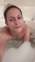 What's the opposite of a titty ? A titty lift?.. Whatever you want to call it hope you enjoy my wet titties 👅💦
