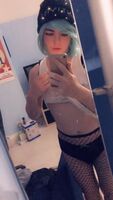 tried undressing on snapchat, idk if it went very well lol