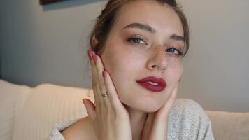 Jessica Clements 👅