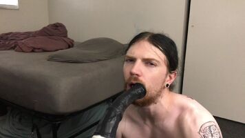 Practicing my deepthroat skills with my medium Chance. Also face reveal because it’s kinda hard to do a video like this without it lol 😝