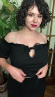 A cute little tit drop for ya! Well, not little tits...