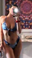 Jerking hard as fuck for Kylie Jenner, help a bud out? Feed?Chat on kik or Rabb.it?