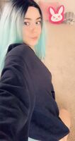 Should I pull these to the side so you can fuck me? 💕