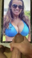 🍆💦MY huge titted friend loves taking my loads before going to the beach. I just ask for a quick titty fuck before, of course. Do you want to tribute too? Kik me at mrbigdck20